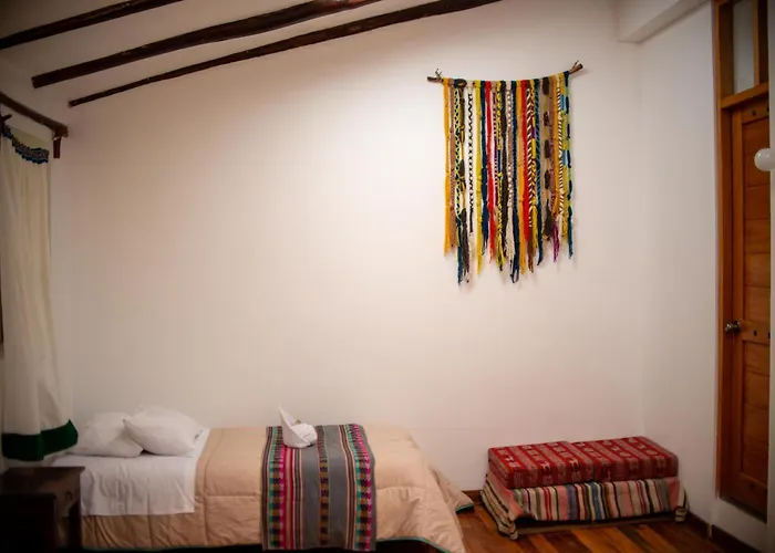Casita Huaran Lodge *